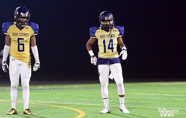 gcfootball's tweet photo. The assassin @GlorifiedBruisa passing the torch to the next assassin @21trill #CCB #DBHIGH ⚔ @GOOdashCH https://t.co/T5sESik1Rl