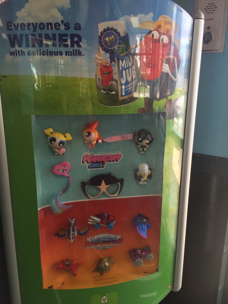 amykpierson's tweet photo. @MaryKassian @MonaCorwin 
thought of you when I saw the kids happy meal toy at Mcdondalds. https://t.co/VP1R7OBBbh