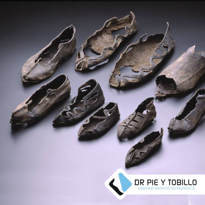 ¿Sabías que? Los Romanos fueron los primeros en hacer zapatos distintos para el pie derecho e izquierdo.