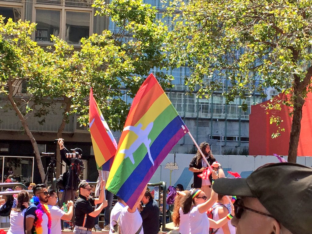 barb2point0's tweet photo. Thanks for getting us here #vxPRide #pride2016 @VirginAmerica HAPPY PRIDE #SanFrancisco https://t.co/hJr9zVtZlM