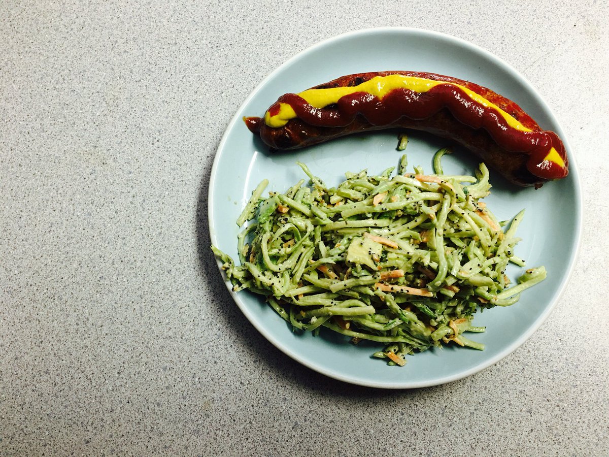 D_VO52's tweet photo. Keto lunch special βdog n slawβ #keto #allnatural #grassfed #nutrition #healthy #healthylife #fitness #killinitketo https://t.co/egq92NnIEW