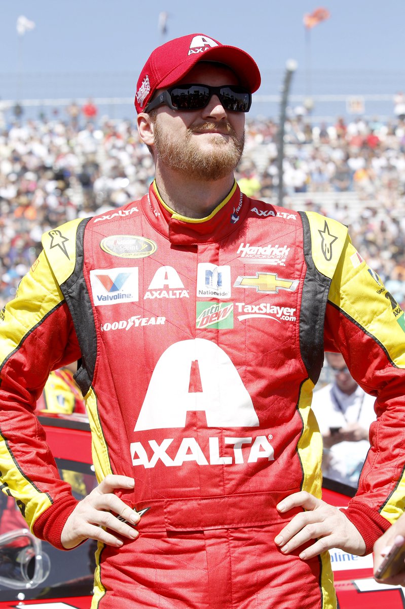 tdjf's tweet photo. Like and Share to help cheer @DaleJr to Victory Lane at @RaceSonoma! #JRNation #Go88Go #Axalta #Sonoma https://t.co/Gll9JOmGa8