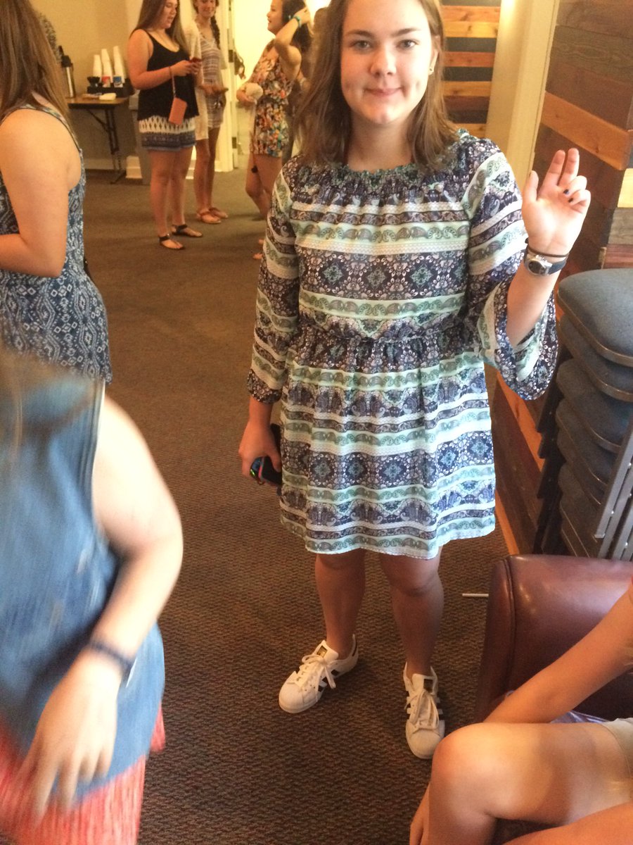 WhorgitaNeal's tweet photo. What are thoseeeee https://t.co/c8mqT5fVki