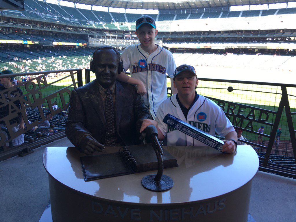 iDocCellRepair's tweet image. #WhereiRoot dad&apos;s day with my son