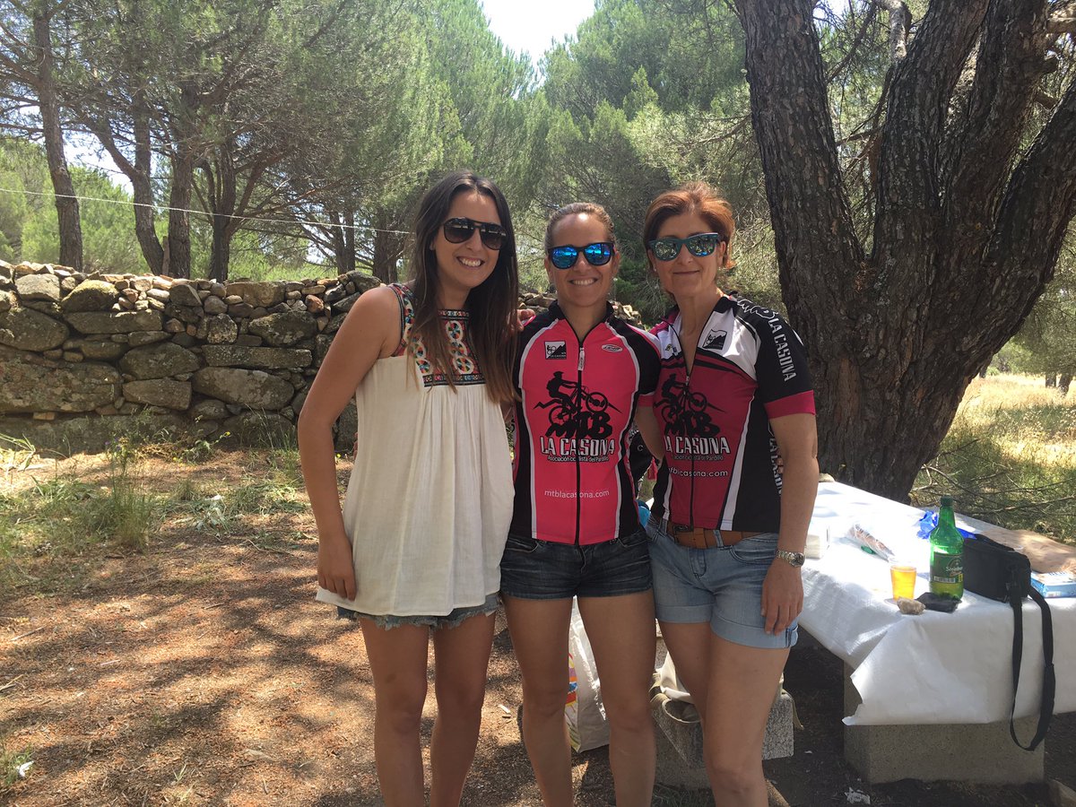 mtblacasona's tweet photo. Hoy ha sido uno de esos días inolvidables #casoneros #rutaPantani #hoyodepinares https://t.co/p9dXGax4Y0