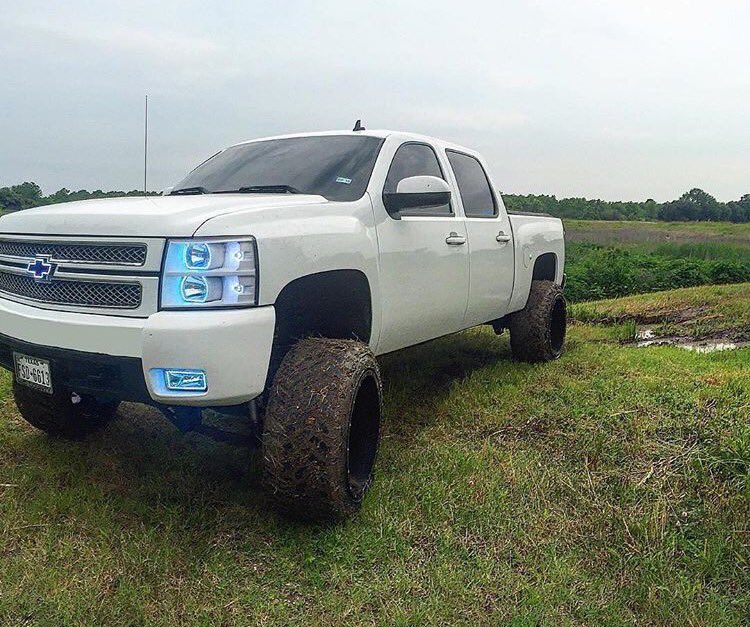 _LiftedTrucks_'s tweet photo. #Chevy https://t.co/aXocPIf2n7