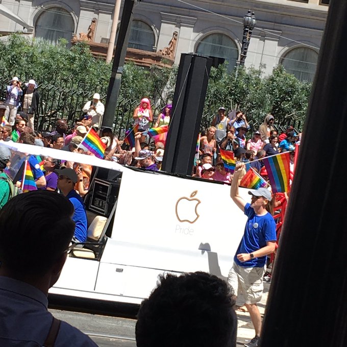 View image on Twitter