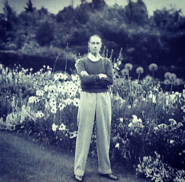 Sir Philip Sassoon On Twitter In The Gardens At Trent Park - 