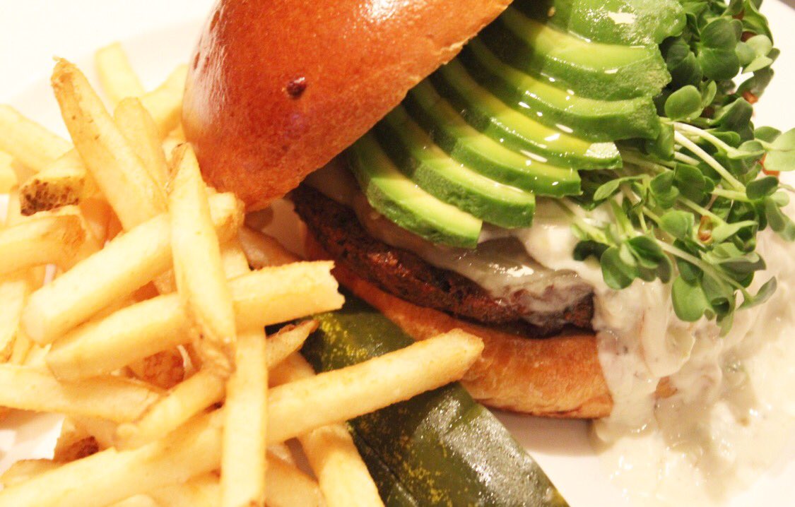 DannysVenice's tweet photo. FALAFEL BURGER // carmelized onions. Avocado. Swiss. Tzatziki. Radish sprouts. Brioche.

#dannysvenice #laeats #yum https://t.co/UNvhD818L5
