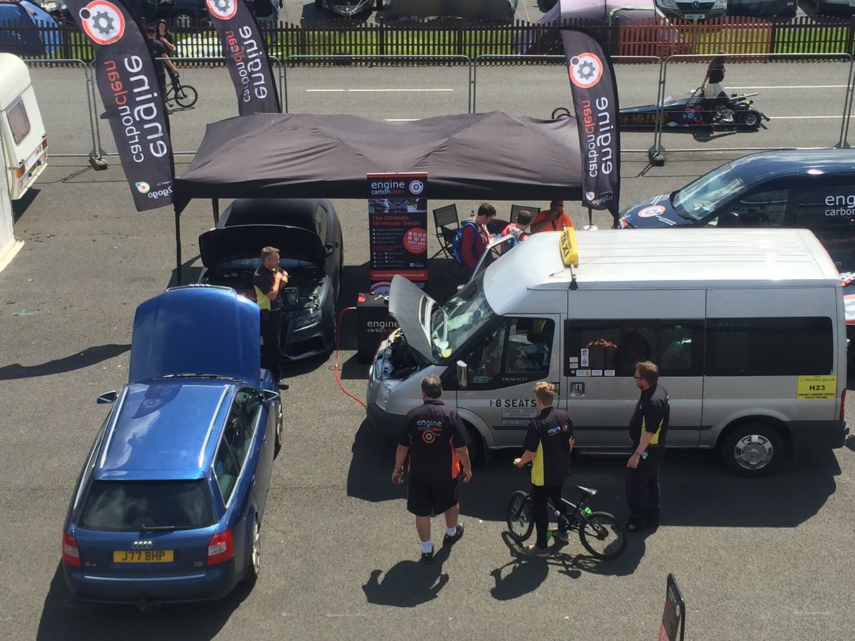 EngineCarbon's tweet image. Carbon cleaning at @SantaPodRaceway today a high mileage Audi and taxi reeling the benefits of our service