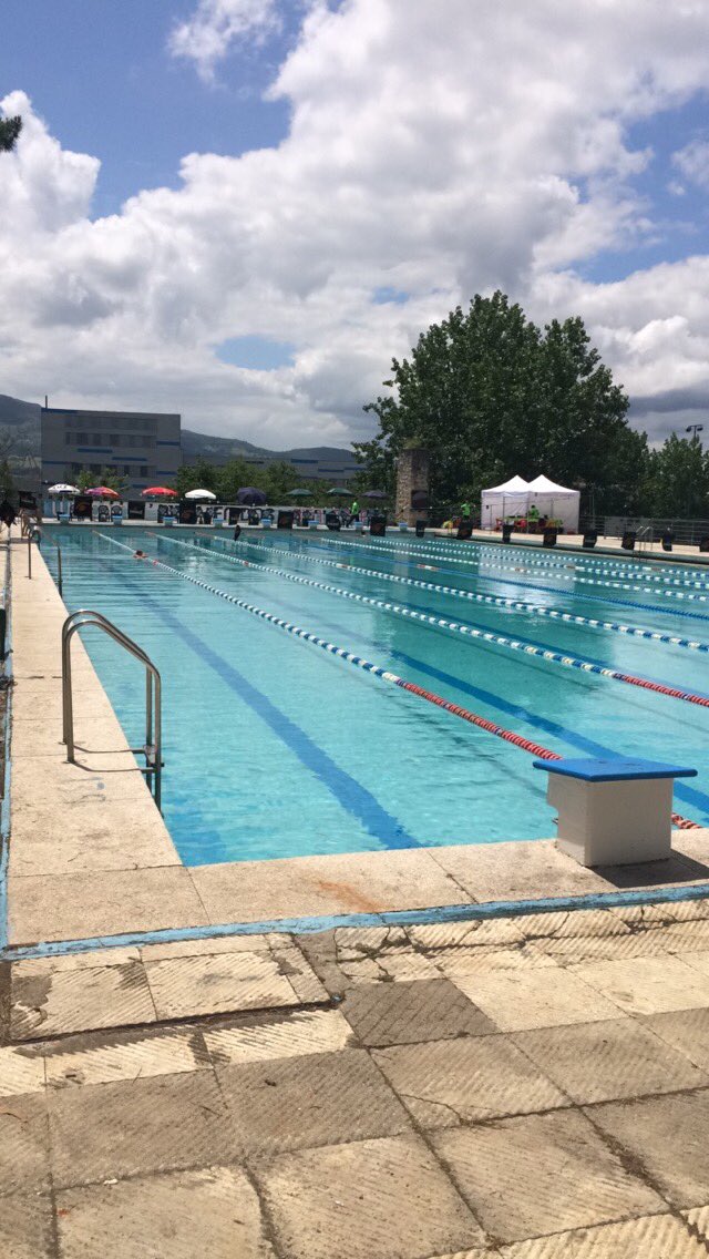 M_Elenaa's tweet photo. Enamorada me tiene esta piscina 💙💙 https://t.co/wV36RLwaD6