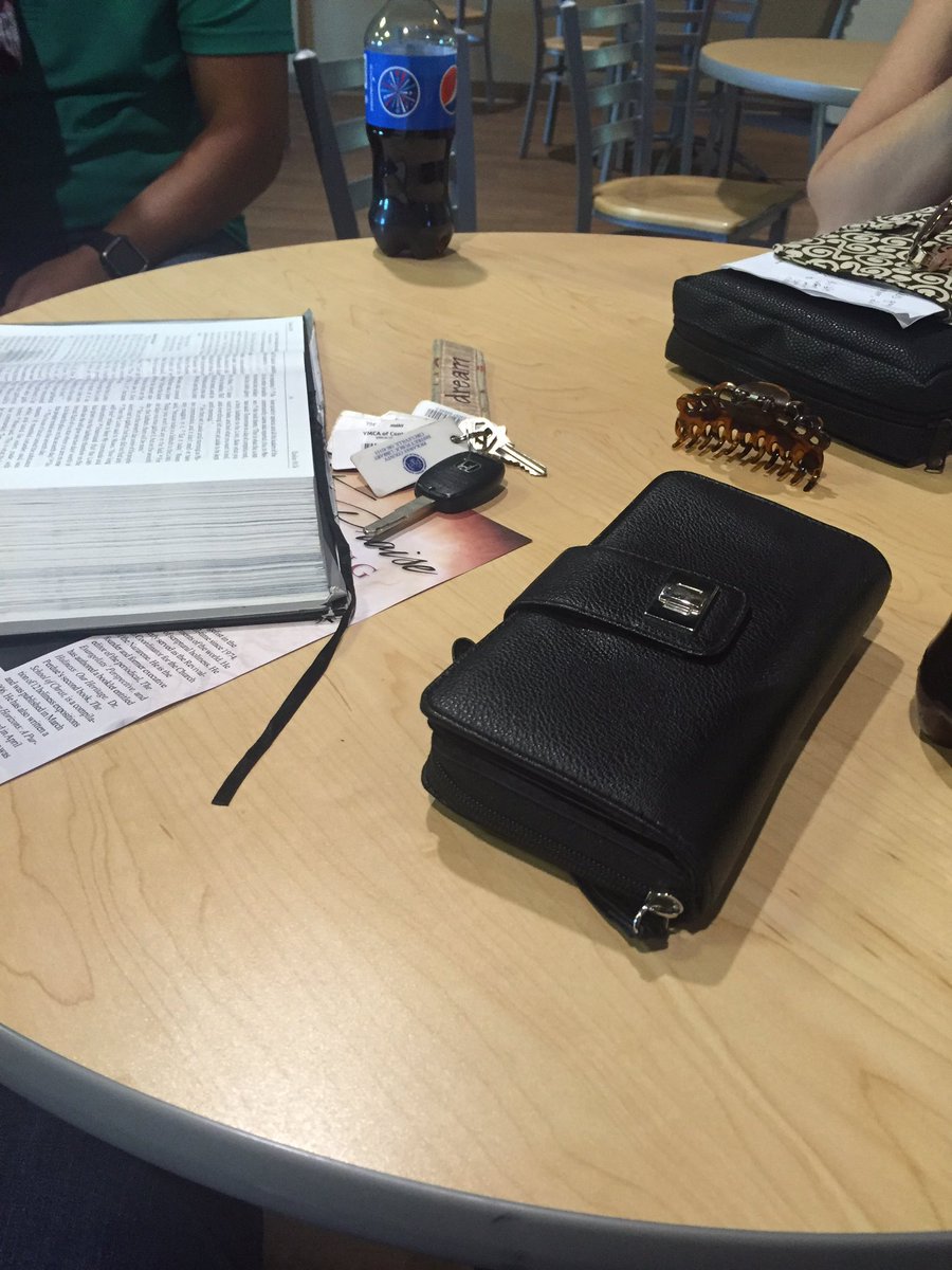 MrsShotsky's tweet photo. @UniversityChrch bible study before camp meeting church service. Scripture and soda! @Bialy_Corp #randomhairclip https://t.co/EzeCGbp9EG