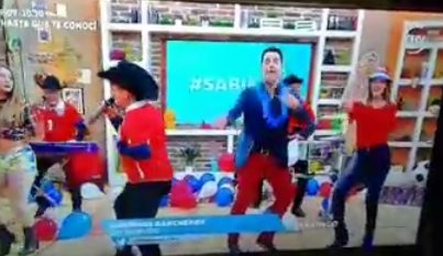 yemi_kldron's tweet photo. @SABINGO_CHV los mejores en la musica tropical ranchera #losenamoradosdelacumbia #sabrosones junto a @Gurruchaga_ https://t.co/TSLw1F487p