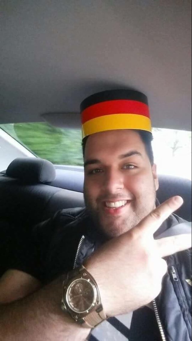mr_wixa's tweet photo. Deutschland!!! Daaahahahahaha 👌🏽😂👌🏽 https://t.co/XvUSKMMavI