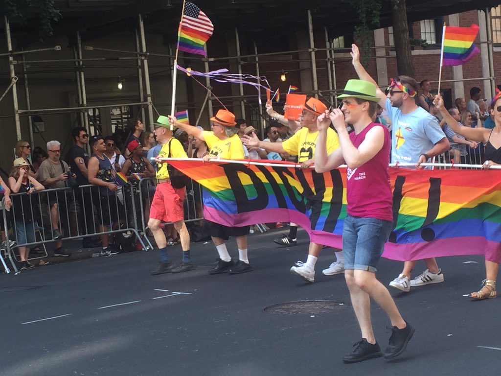 cuallies's tweet photo. Proud to see some Dignity allies at #NYCPride! @DignityDC https://t.co/pqg6j0vV0R