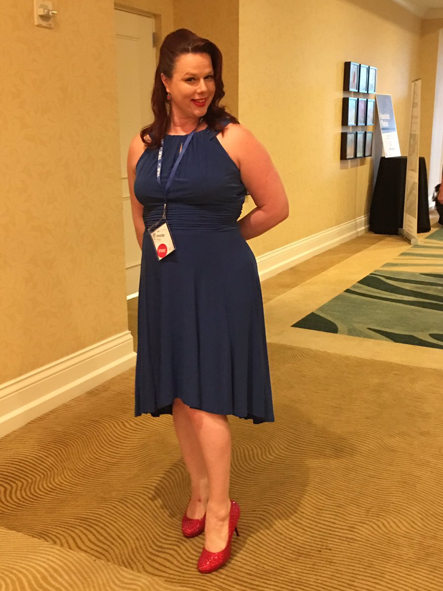 #DreamBig with <a href="/nextlevelbriggs/">Jennifer Briggs</a> here at <a href="/WomenInAutoCo/">Women in Automotive</a> #WomenInAuto16  <a href="/AshleyMabery/">Ashley Mabery</a> <a href="/signontheline/">Bobbie Herron</a>  @wraithryder88