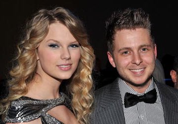 TSwiftNZ's tweet image. Happy birthday to Ryan Tedder from @OneRepublic! Thanks for the amazing work on 1989 and always supporting Taylor 🎉