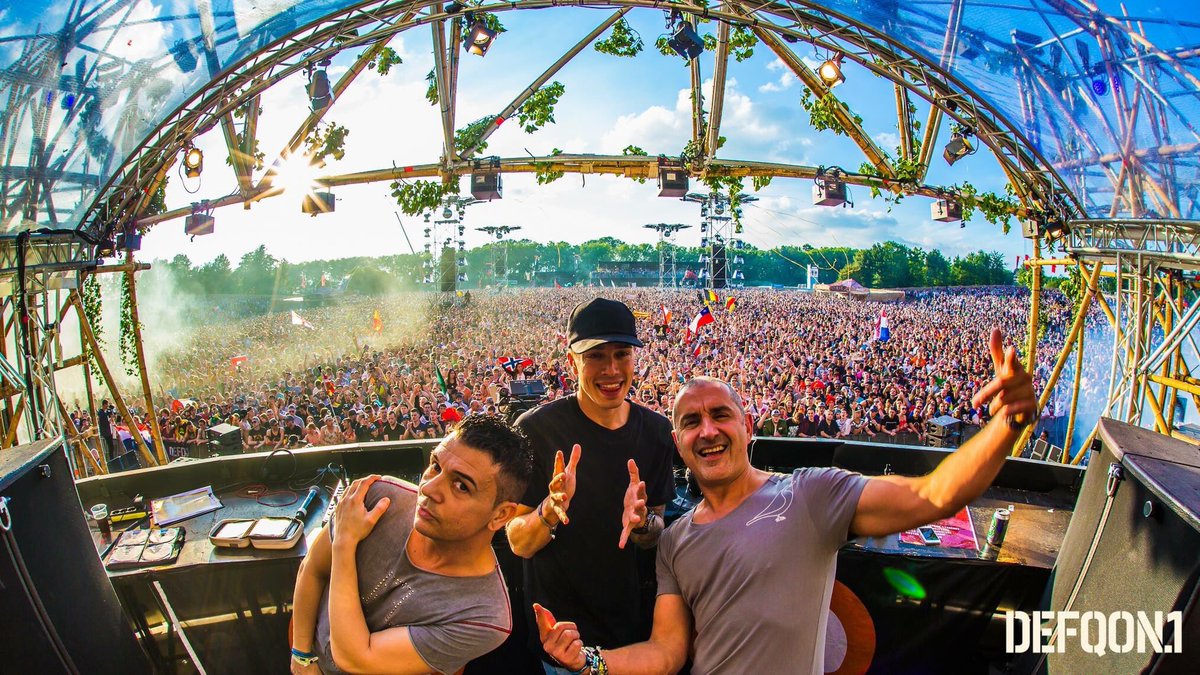 QnitedStates's tweet photo. Thank you for this legendary set.

And we miss you too, headhunterz. https://t.co/I033u4uDtQ