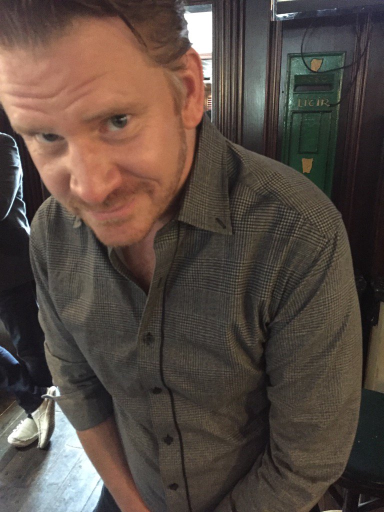 LievSchreiber's tweet photo. Big up to @DizMihok for stealing my beer, my photo, and my words... https://t.co/sOjij3FAhT