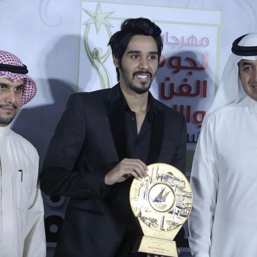 Magazine__Stars's tweet photo. تكريم 
النجم #عبدالسلام_الزايد في مهرجان الفن عن اغنية #اقبل_رمضان https://t.co/e9zbBzfuzF