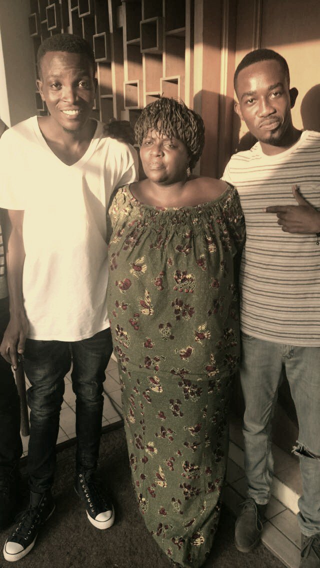 doppestpromotA's tweet image. #BlogCamp16 w/ the beautiful @kinnareads &amp;amp; selorm on the right!!