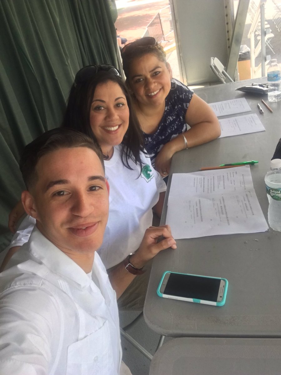 VetsSchool's tweet photo. @VetsSchool commitment to the community!!! https://t.co/LtZIyzixOi