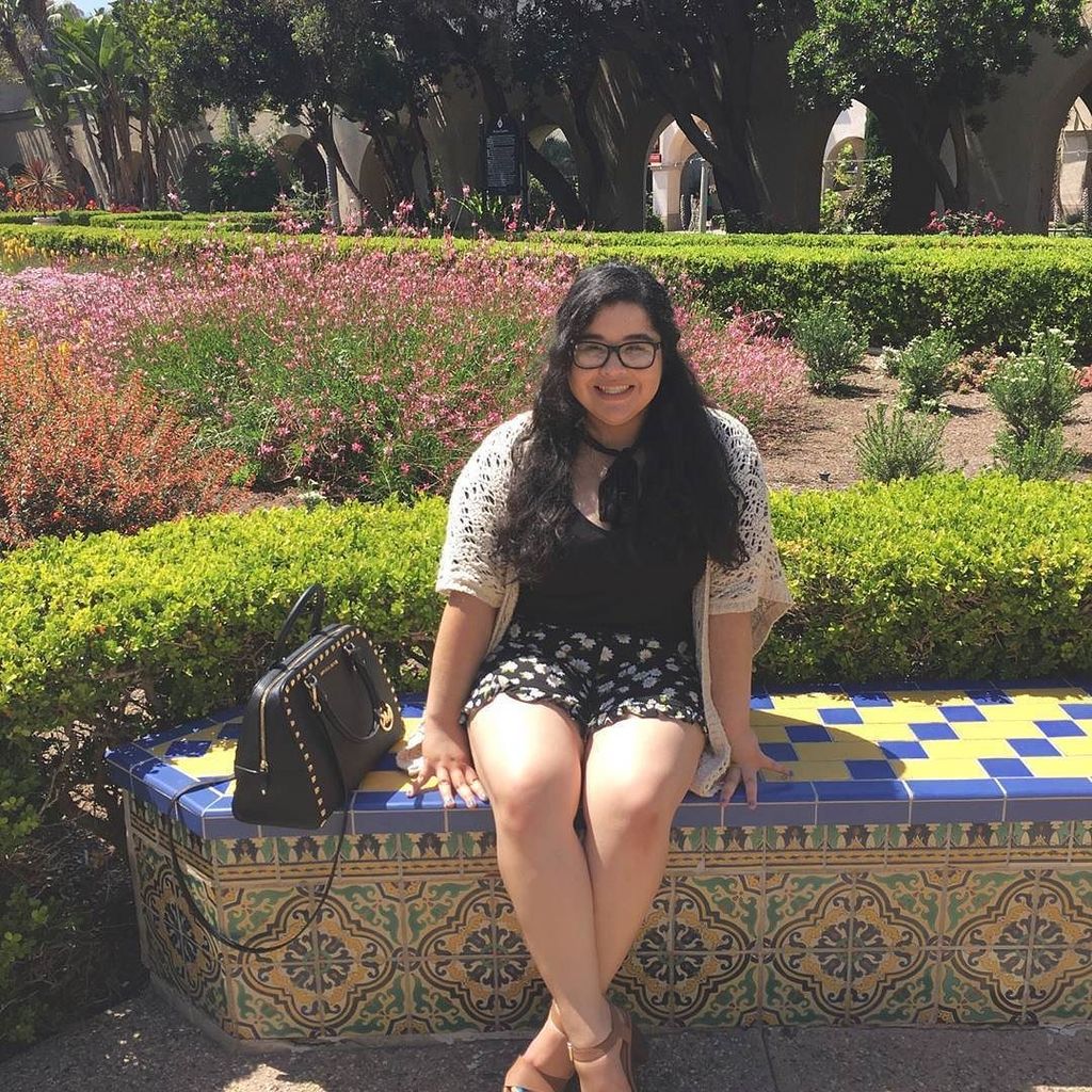 Continuing our student profile series with our SMA's!
Name: Cristina Coronel Major: Market… ift.tt/28WYBDt