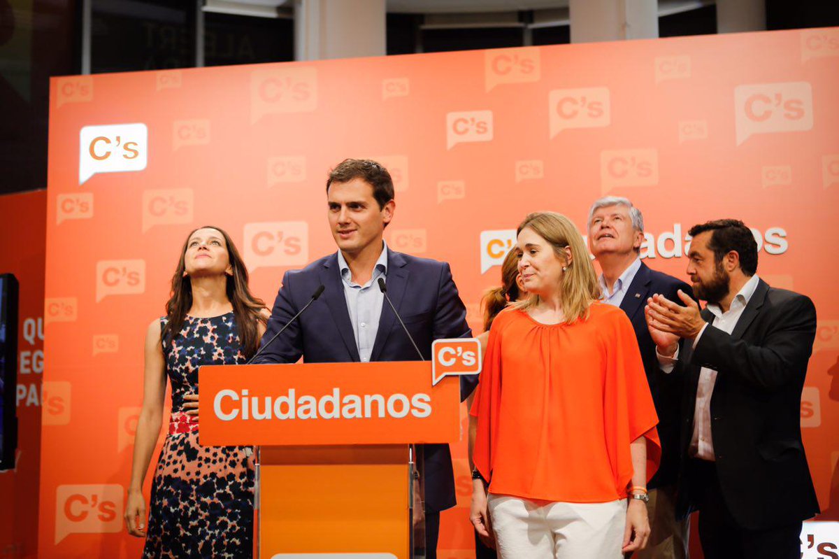 CiudadanosCs's tweet photo. .@Albert_Rivera "Hoy me siento más orgulloso que ayer de ser de C's" #Ciudadanos https://t.co/uODtntv2TO