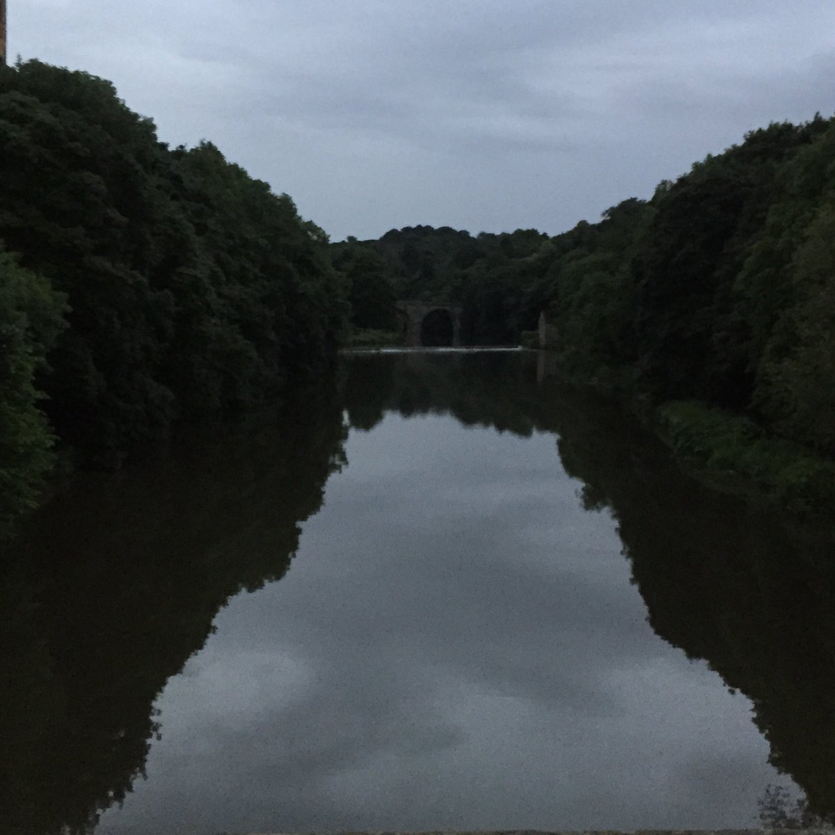 rachelmoore64's tweet photo. #durham looking serene this evening #anotheruniopenday #anotherson #wealllovedurham https://t.co/Tcwoq0vG6q