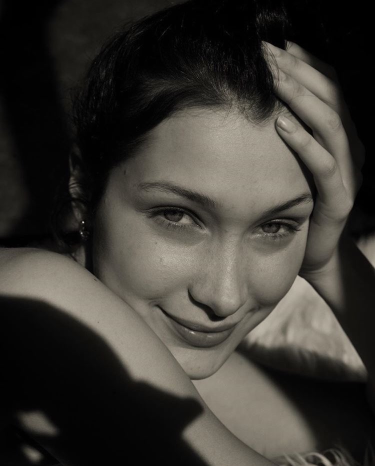 HadidNews's tweet photo. Bella Hadid by Tyler Ford. https://t.co/73g0v2O9Xq