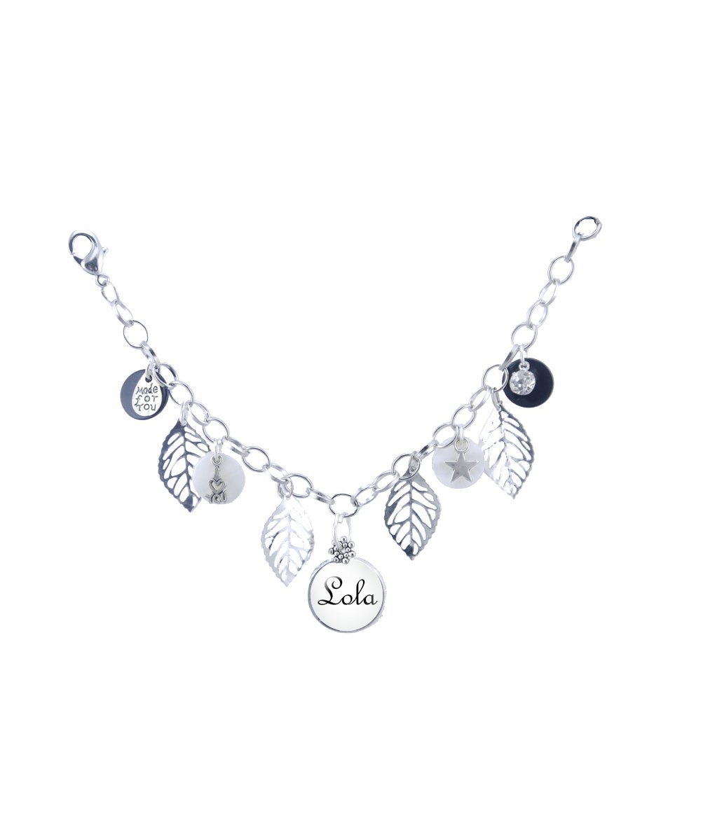 Mila_With_You's tweet photo. Voici la star #MilaWithYou déjà sollicité pour Noël !
#happy #bracelet #love 
https://t.co/lkj3Rqlhvj https://t.co/G2Y9Iv6GS1