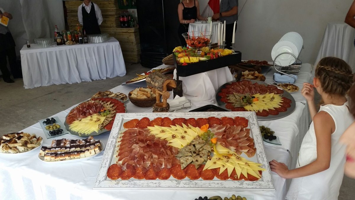 CateringMilic's tweet photo. https://t.co/b9vFTMampe