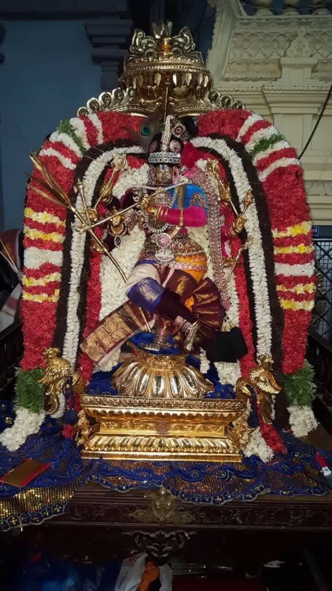 prahasimh's tweet photo. Valasarvakam Venkateshwarar Mohana Krishnan Kolam! @Ramabhakthan @nviswam @rajamdevu @nparama1951 @alakshya2 https://t.co/6ybYWAdOhB