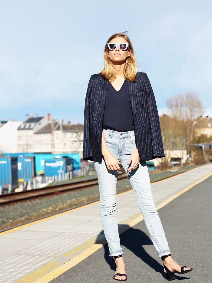 styleustyle's tweet photo. ¡Lleva tus jeans al trabajo! Inspírate en estas opciones para hacerlo. #styleustyle https://t.co/UB5vNzbEqF