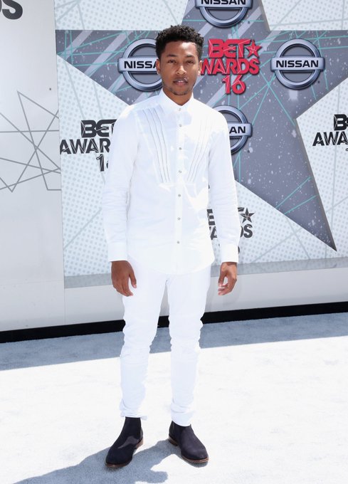 Baby boy looking all handsome and daddy-ish in all white 😍😋 @jacoblatimore https://t.co/gfEhzYEm72<a href="/tag/newprofilepic"class="tags"><span>#newprofilepic</span></a>