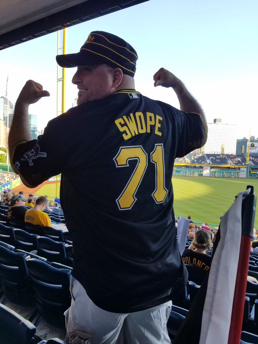 thathairyguy's tweet photo. #famaleeforever https://t.co/XXXvW8nEFL