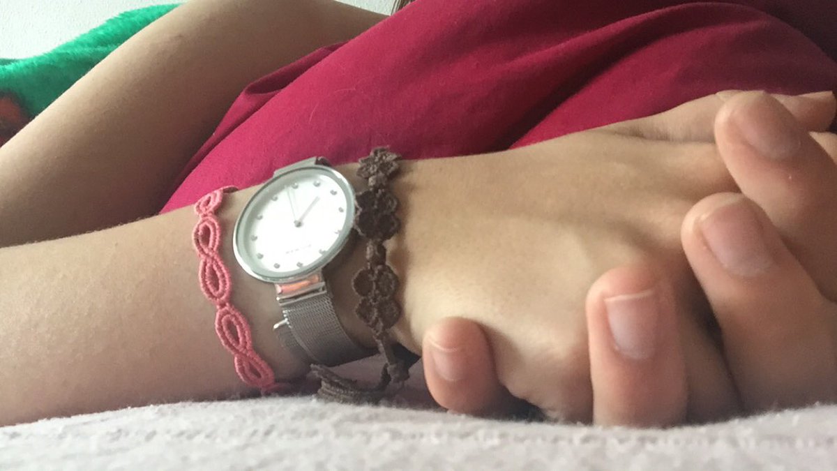 beividealsira's tweet photo. ❤️👫 https://t.co/OSg4iIpo6A