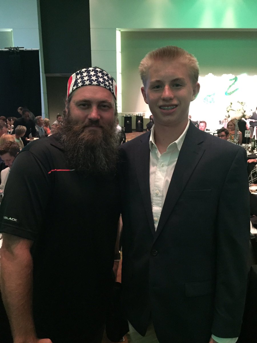 BQuernemoen's tweet photo. Caleb is Duck Dynasty's new biggest fan! https://t.co/1xwR8voL7R