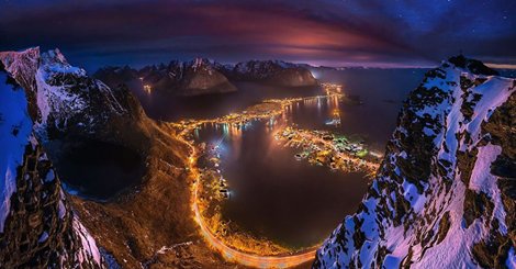 foundily's tweet image. A Kindergarden for pandas is the cutest thing you will see today! 
Chengdu Panda Base has … foundi.ly/1K41Shu