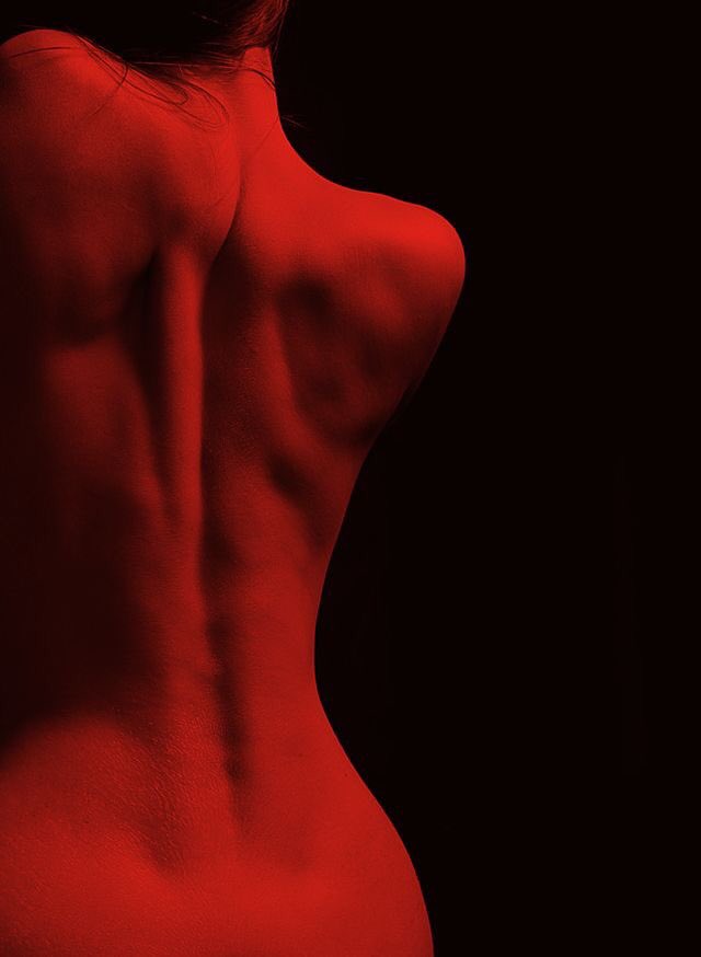 |—Addiction—
(Goddess)
-Role play 
-Multiverse
-Bisexual
-18+
-Mature content 
-Dark themes|