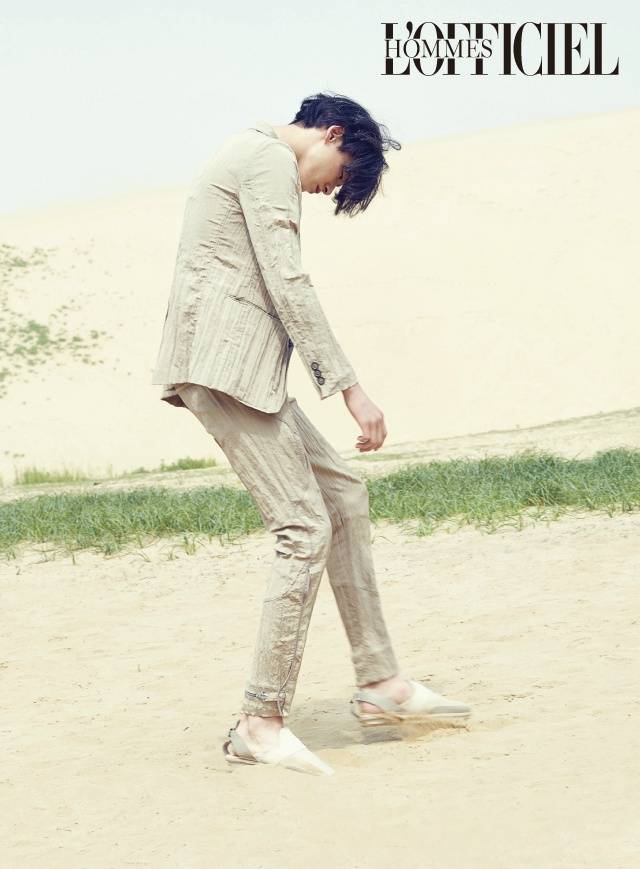 MeanNie_Model's tweet photo. #kimwonjoong Lofficiel Hommes July. 2016 <DESERT FLOWER>
#koreanmodel #model #krmodel https://t.co/K0yiWiB7HC