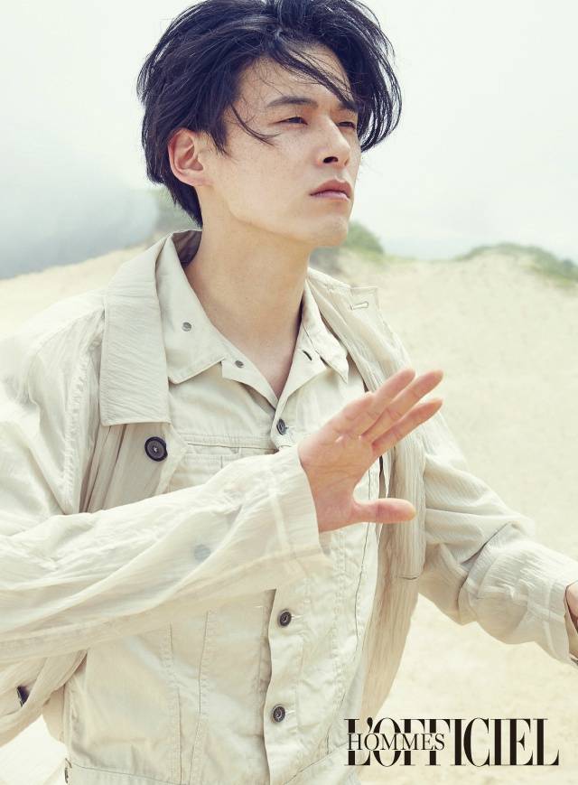 MeanNie_Model's tweet photo. #kimwonjoong Lofficiel Hommes July. 2016 <DESERT FLOWER>
#koreanmodel #model #krmodel https://t.co/7vAqSJURQ6