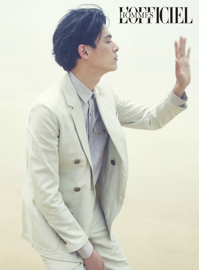 MeanNie_Model's tweet photo. #kimwonjoong Lofficiel Hommes July. 2016 <DESERT FLOWER>
#koreanmodel #model #krmodel https://t.co/7vAqSJURQ6