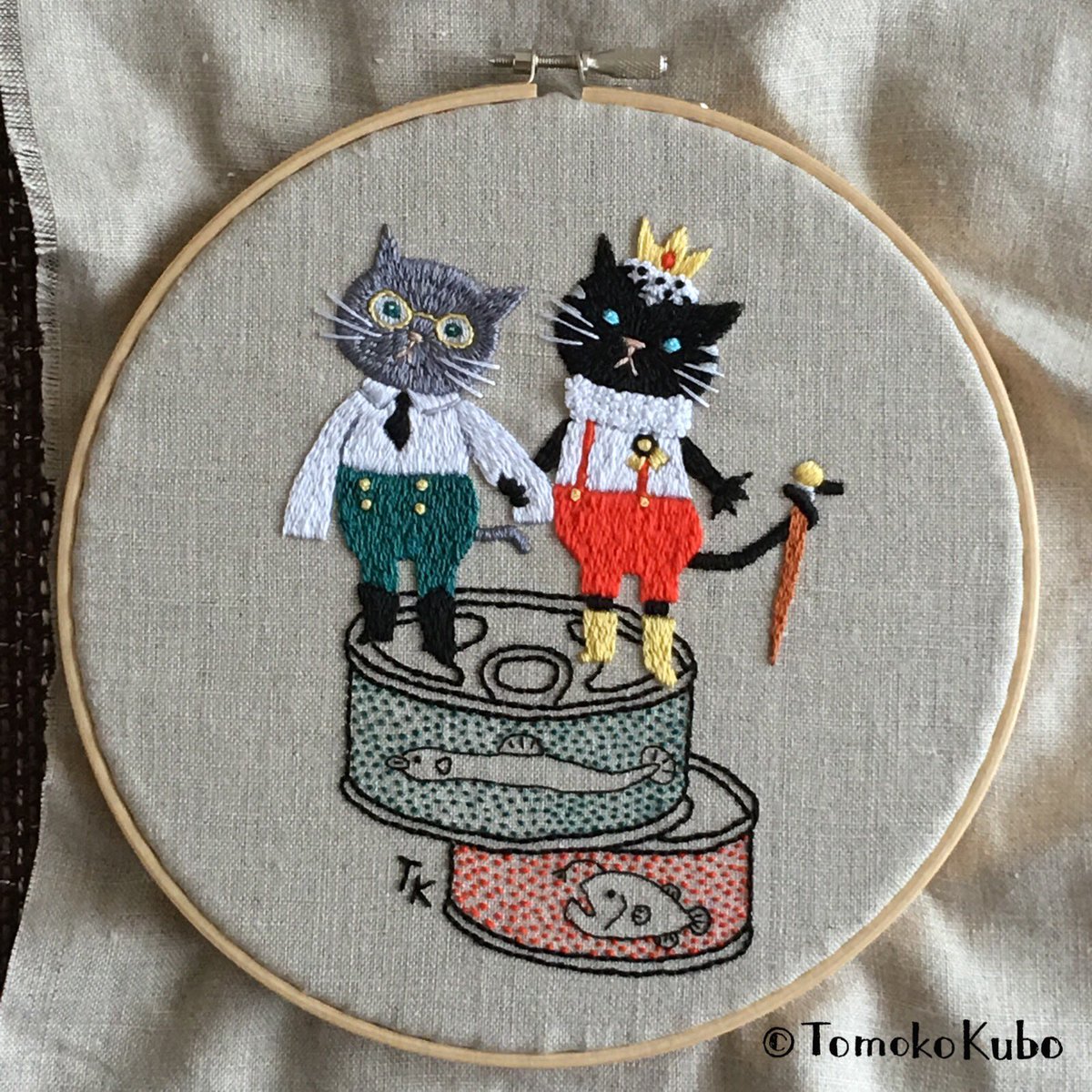 クボトモコ イラストレーター 刺繍作家 完成 今迄は刺繍用に図案を考えていたけど イラストから刺繍用にアレンジするのも楽しい クボトモコ Embroidery 刺繍 刺绣 자수 Cat Handmade ハンドメイド ネコ Tomokokubo T Co Rxcomvuxdj