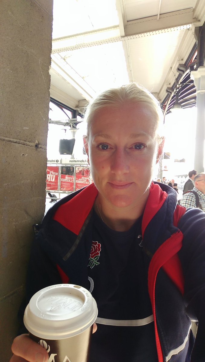 Timmytammy8's tweet photo. We are off to the U S of A with @EnglandRugby ! The journey has started with a coffee in Newcastle... #earlystart https://t.co/NRx1deHPXu