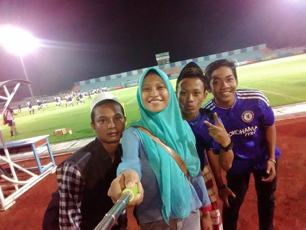 arifahpluk_'s tweet photo. #Surajayastadion #Lamongankece #Lamonganhits #Persela
Kumpul kawan lamaa๐๐๐๐
#HappySatnite #like4likes #likers https://t.co/psauI7xD1o