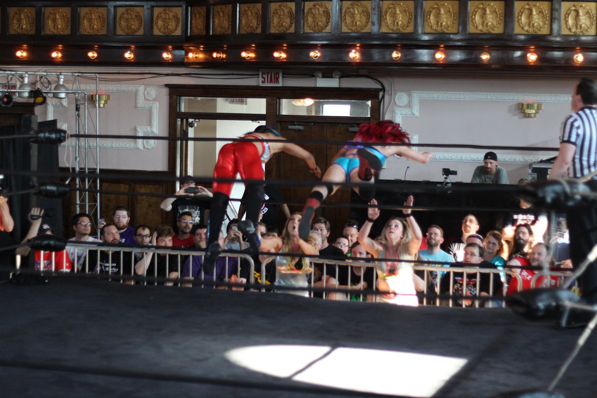 DAFALCON11's tweet photo. @JadeTNA @Kay_Lee_Ray #WDSS doing Stupid Shit - Double Suicide Dive #SHIMMER82 https://t.co/NfoUisQ4ic