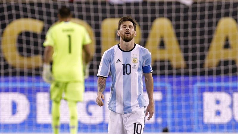 Arjantin finalde Şili'ye kaybetti, Messi milli takımı bıraktığını açıkladı!