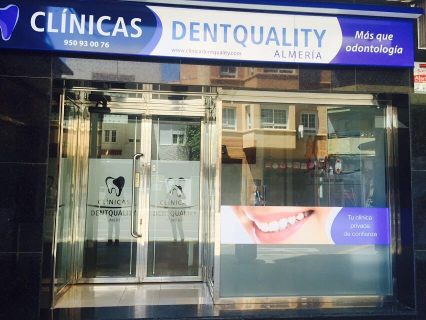 Clinicas Dentquality tweet media
