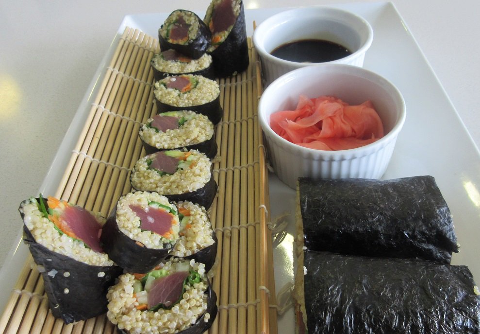 Quinoa sushi - enjoy a quick &amp; healthy meal w tuna &amp; fresh veggies #cookingclass #seafood #Tuna